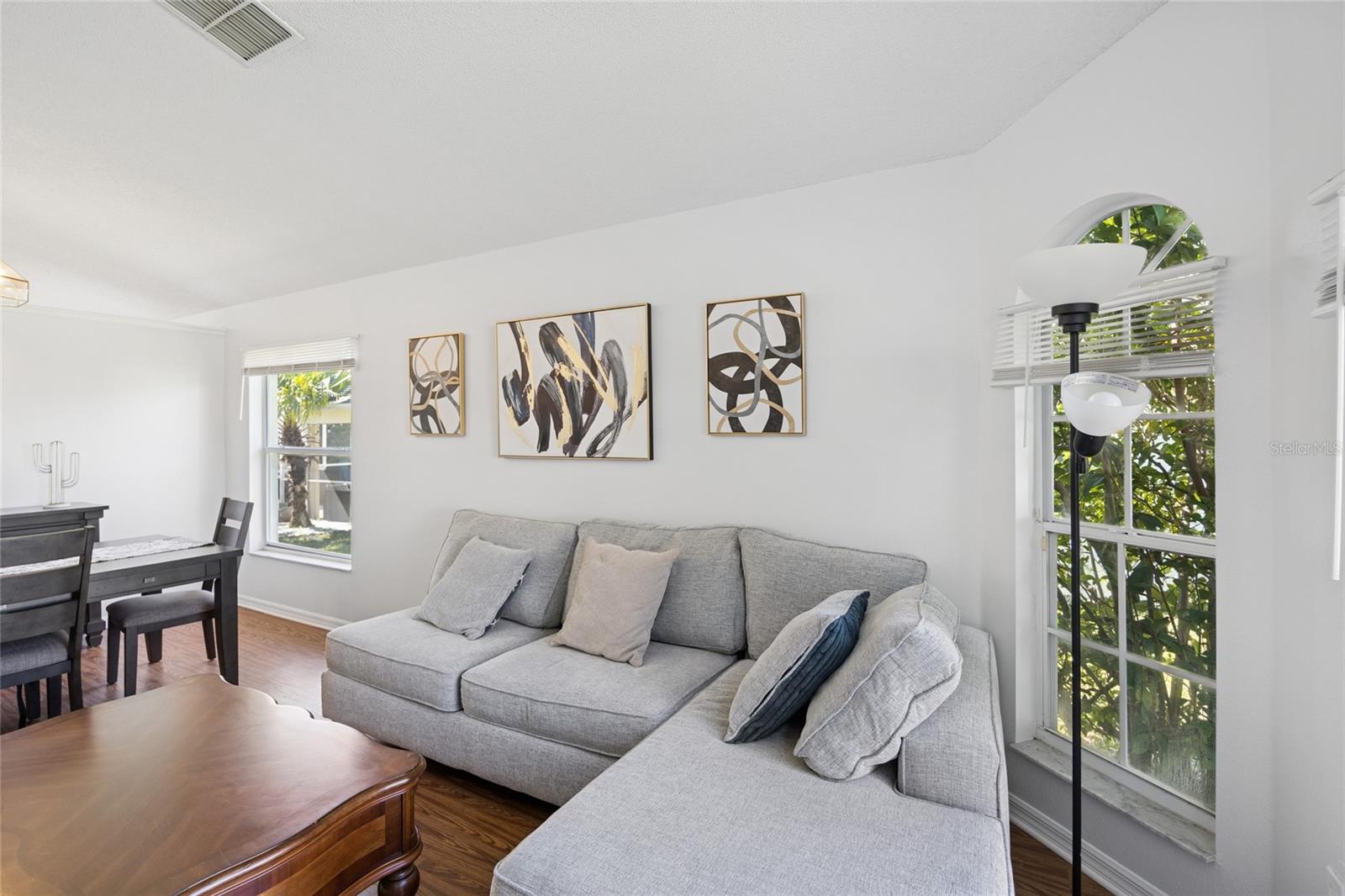 Image 6 of 29 For 222 Lake Shore Parkway