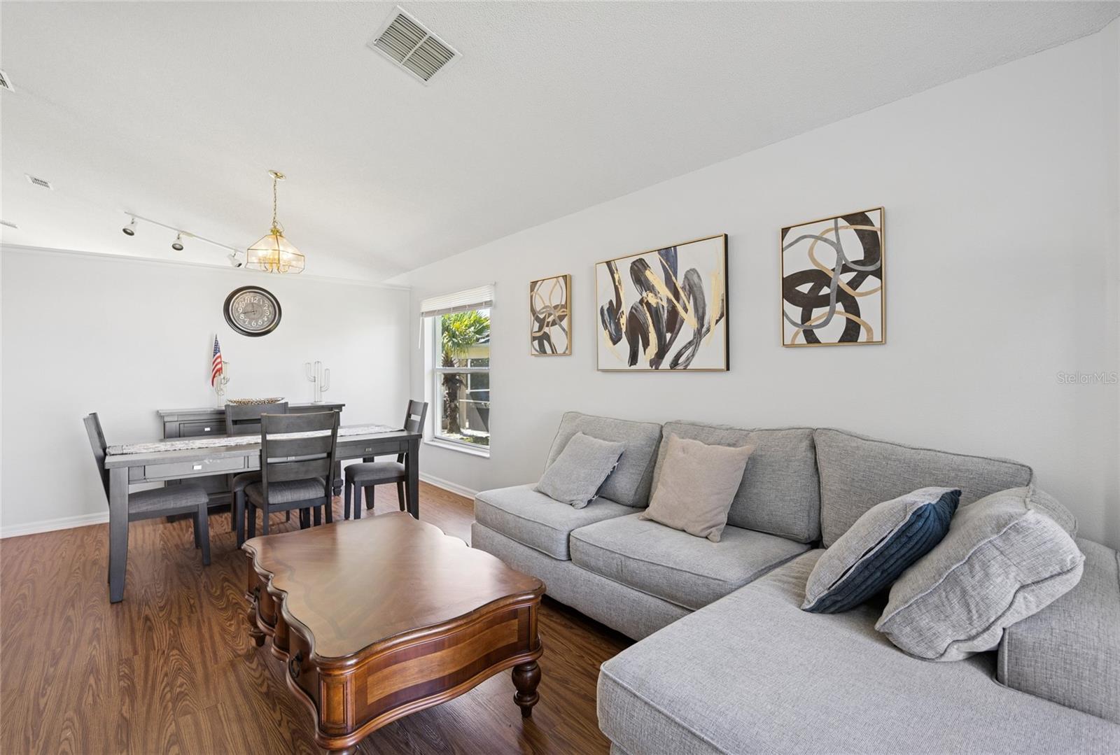 Image 7 of 29 For 222 Lake Shore Parkway