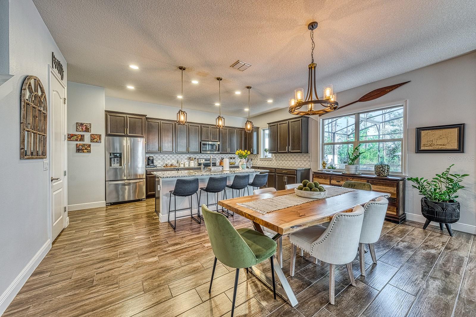 Image 10 of 43 For 14330 Alafaya Oak Bend