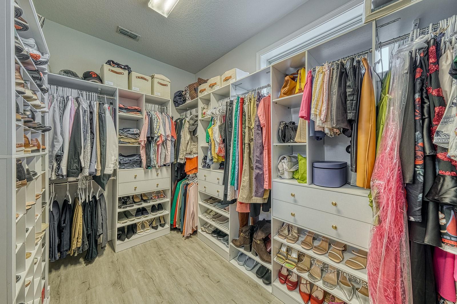 Image 18 of 43 For 14330 Alafaya Oak Bend