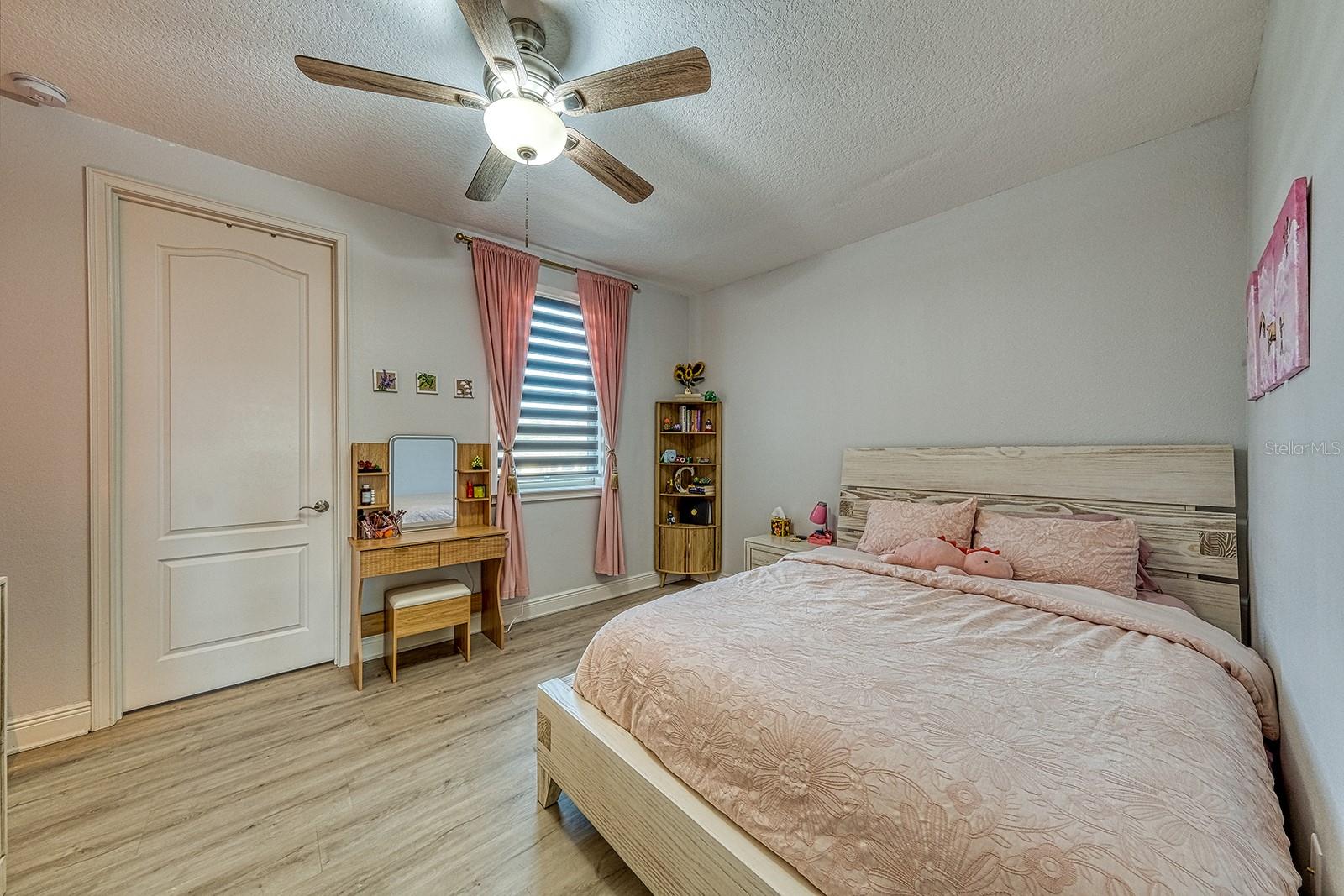 Image 20 of 43 For 14330 Alafaya Oak Bend