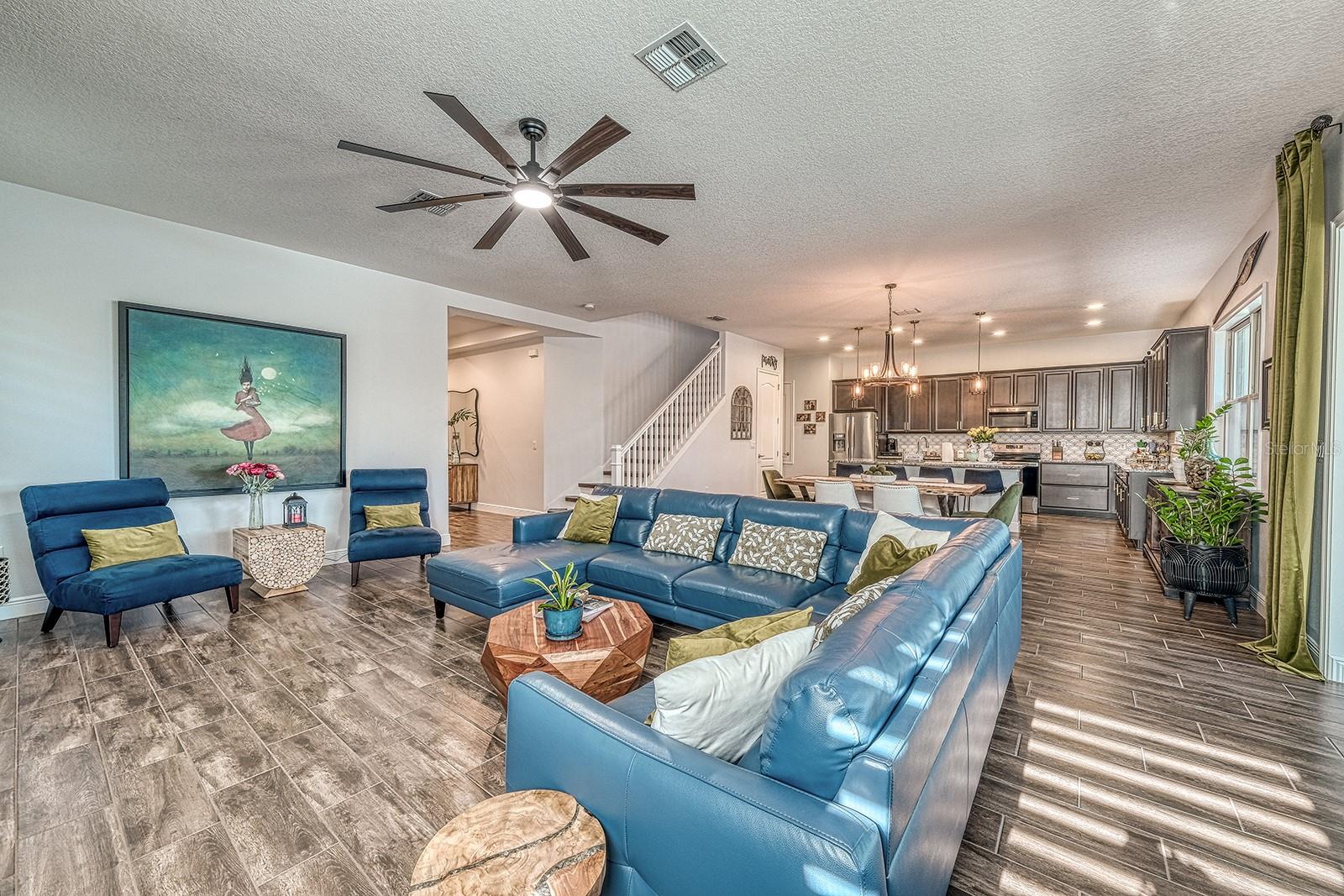 Image 9 of 43 For 14330 Alafaya Oak Bend