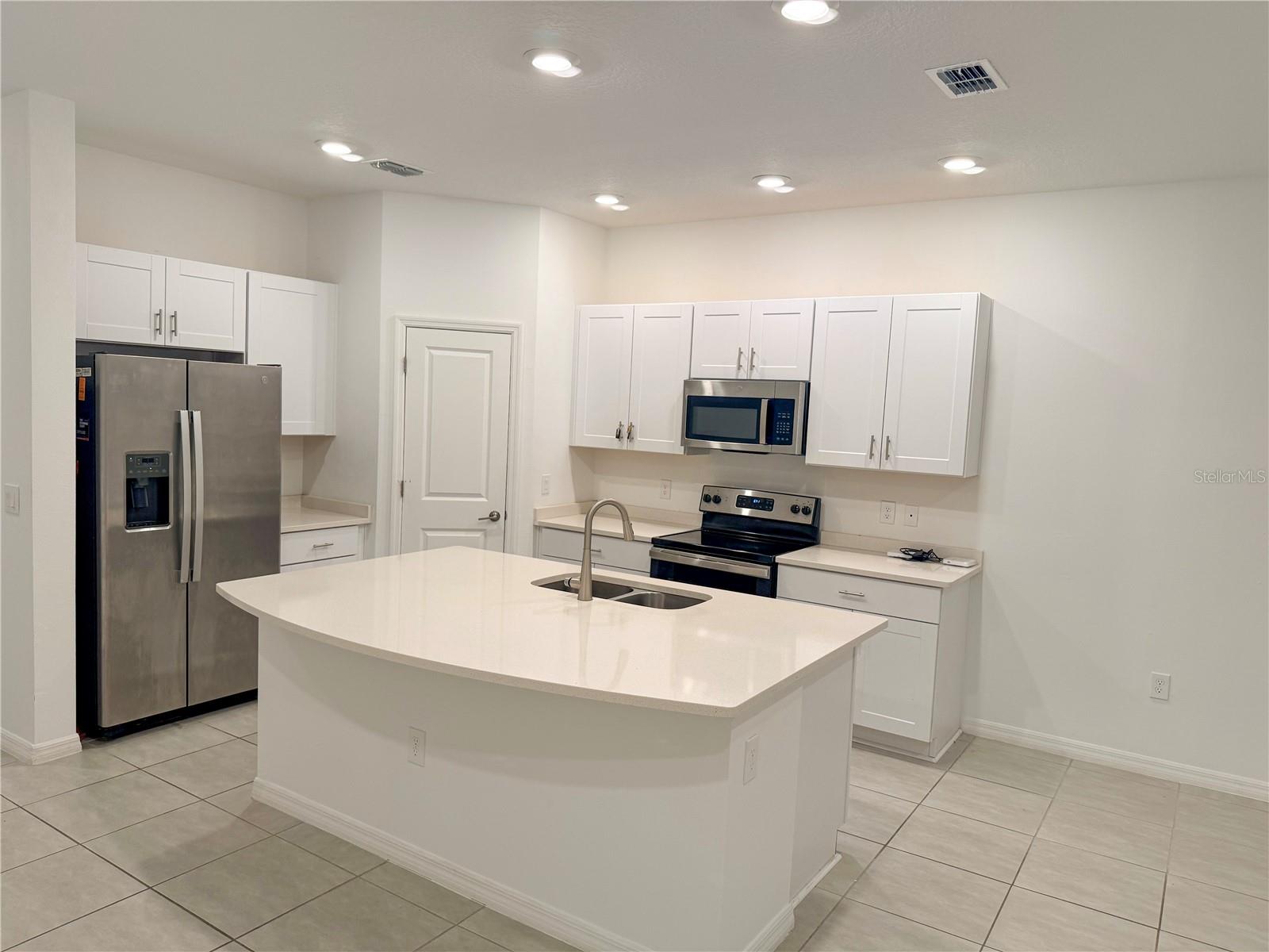 Image 2 of 12 For 3631 Landing Net Drive