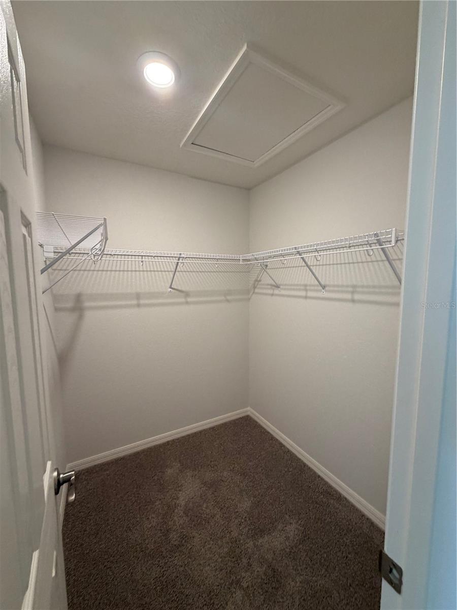 Listing photo id 14 for 1644 Astrid Road