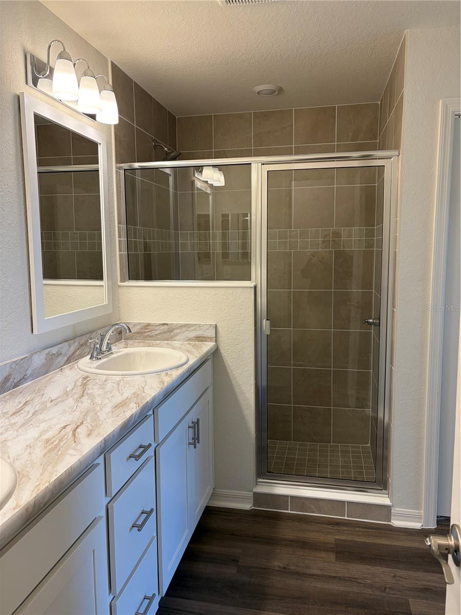 Listing photo id 15 for 1644 Astrid Road