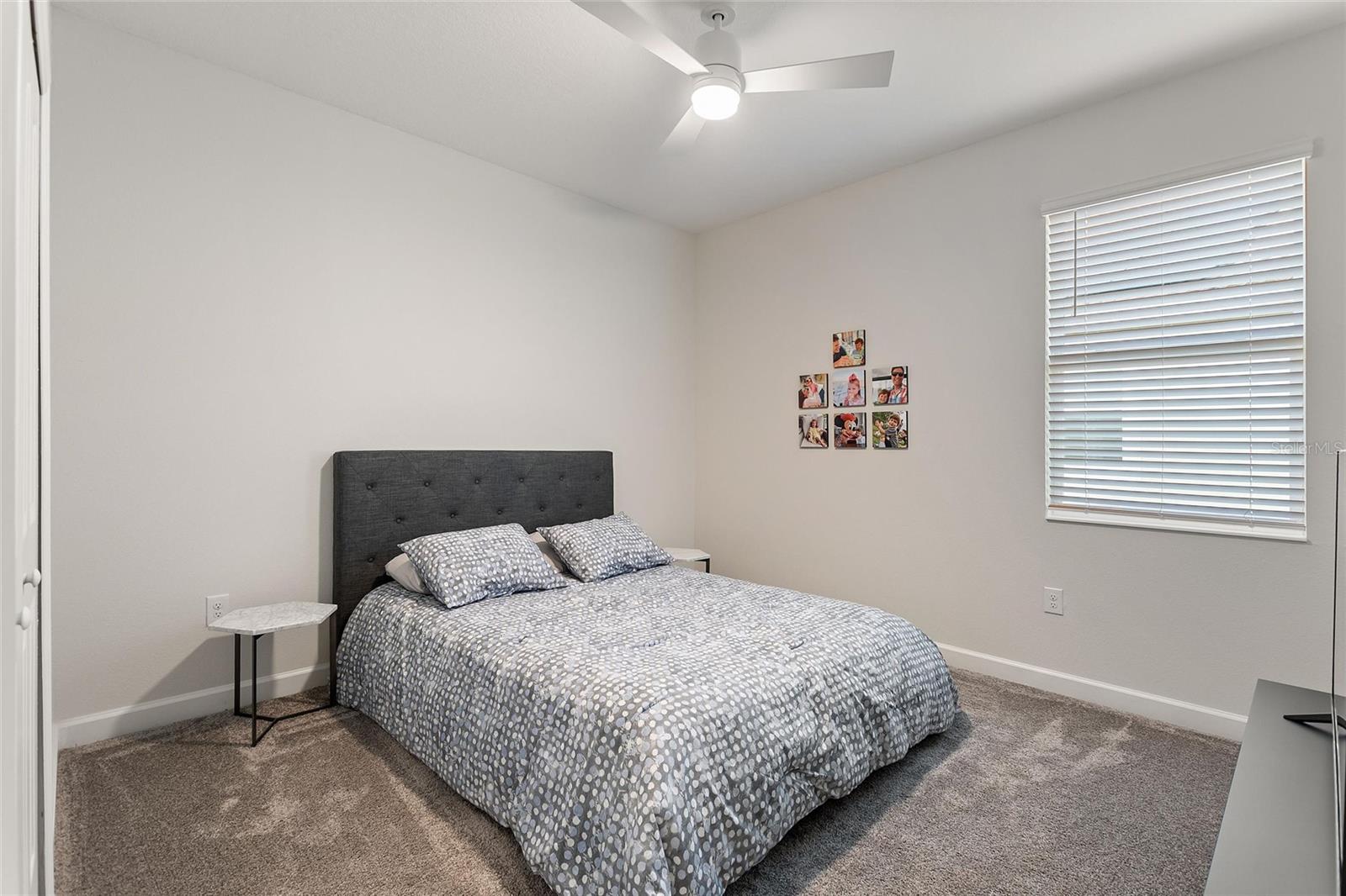 Image 24 of 61 For 8943 Fallen Oak Dr