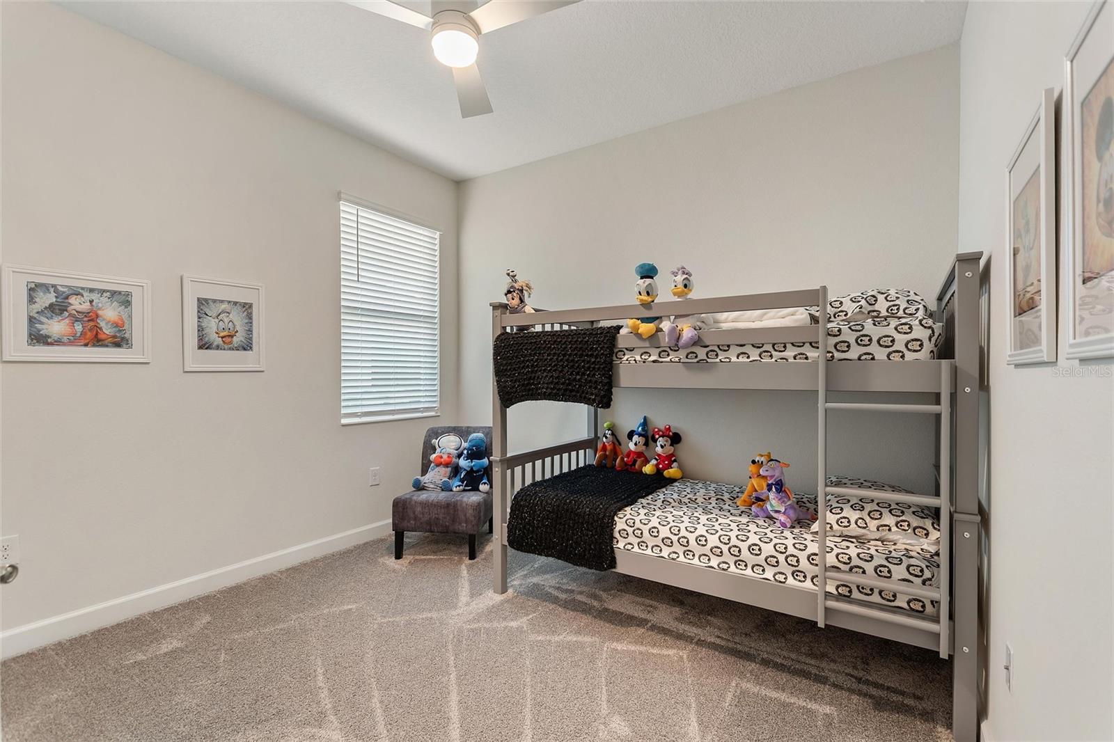 Image 28 of 61 For 8943 Fallen Oak Dr