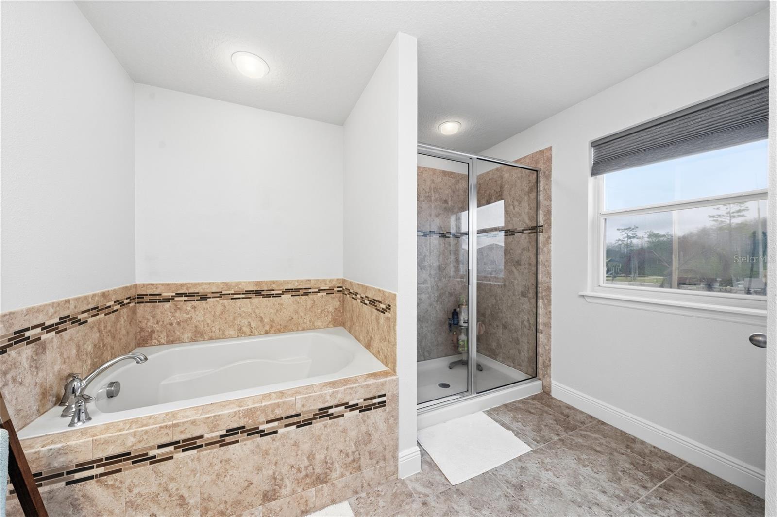 Image 20 of 100 For 14535 Caplock Drive