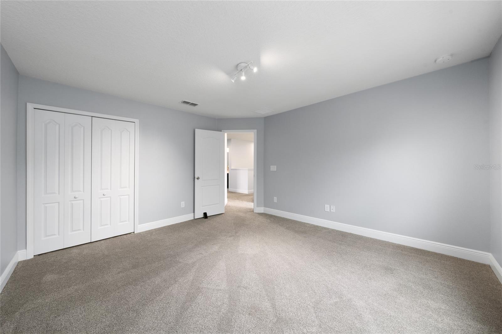 Image 24 of 100 For 14535 Caplock Drive