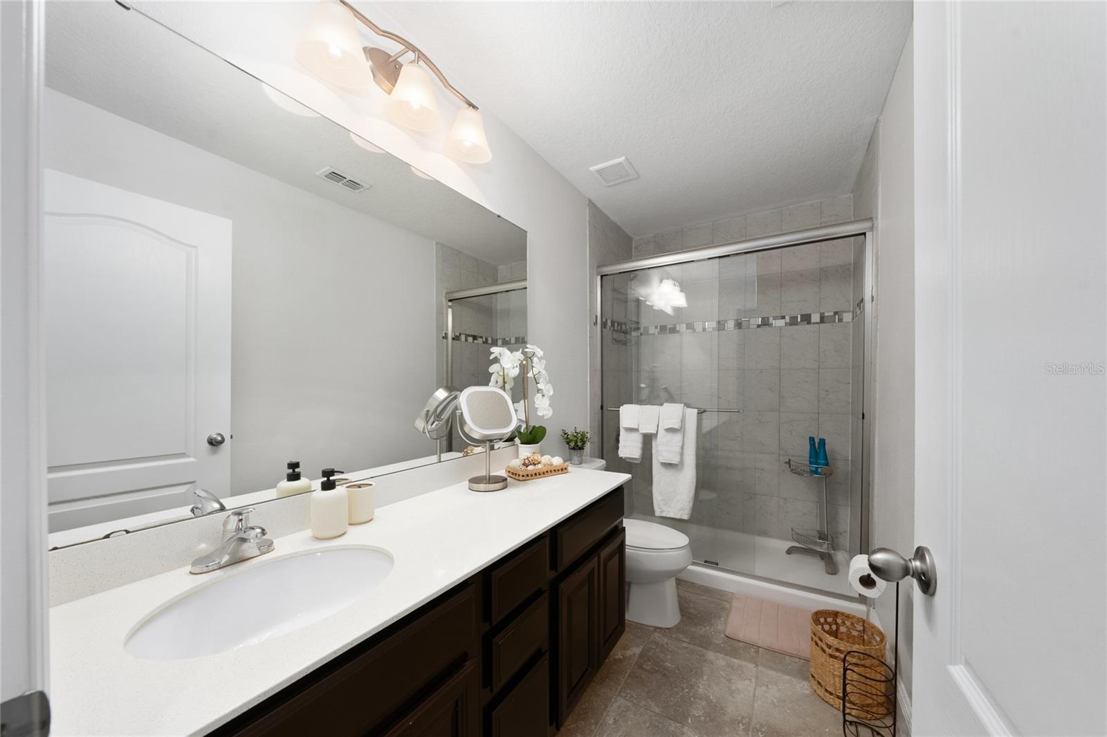 Image 27 of 100 For 14535 Caplock Drive