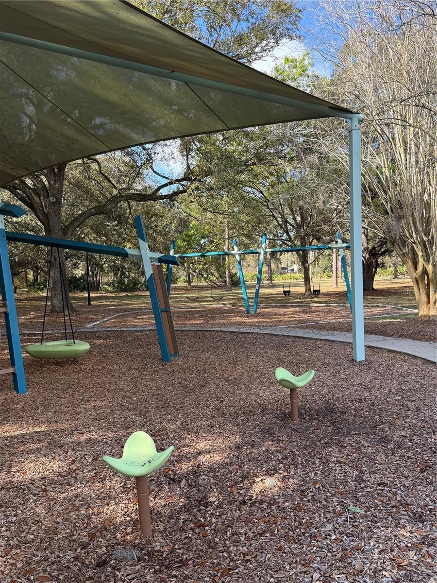 Image 55 of 100 For 14535 Caplock Drive