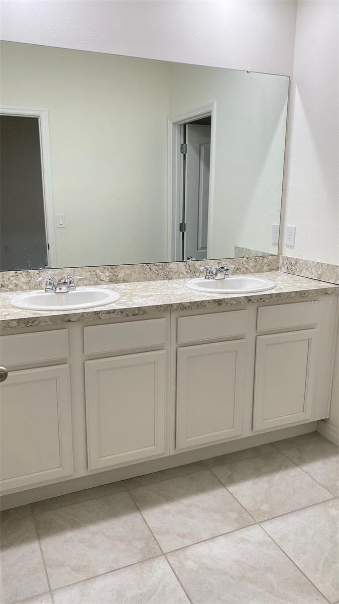 Image 12 of 19 For 121 Feltrim Reserve Boulevard