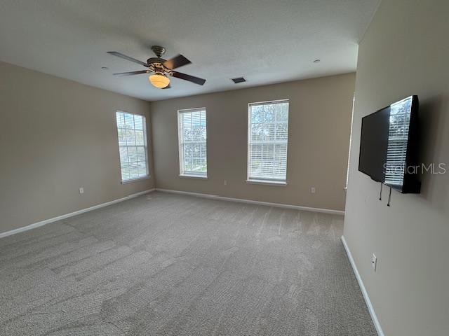 Image 16 of 31 For 916 Greenlawn Street