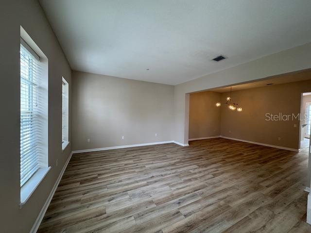 Image 2 of 31 For 916 Greenlawn Street