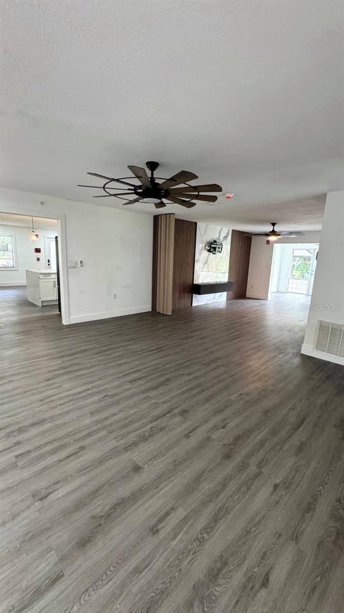 Image 28 of 68 For 385 Wild Orange Drive