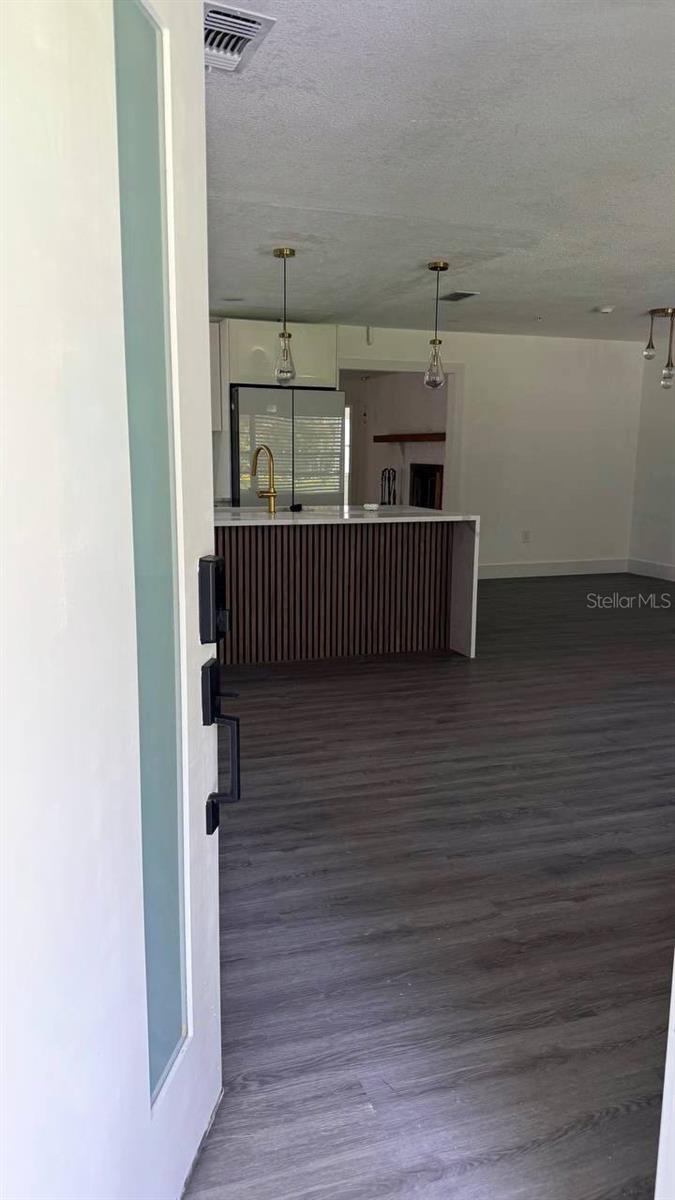 Image 8 of 68 For 385 Wild Orange Drive