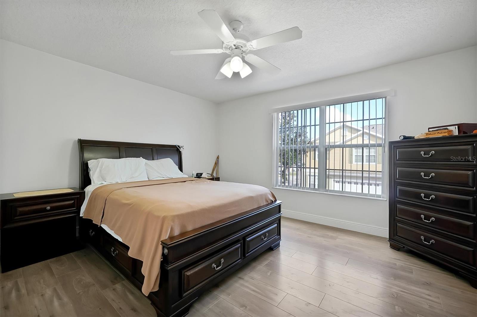 Image 17 of 44 For 4991 Alita Terrace