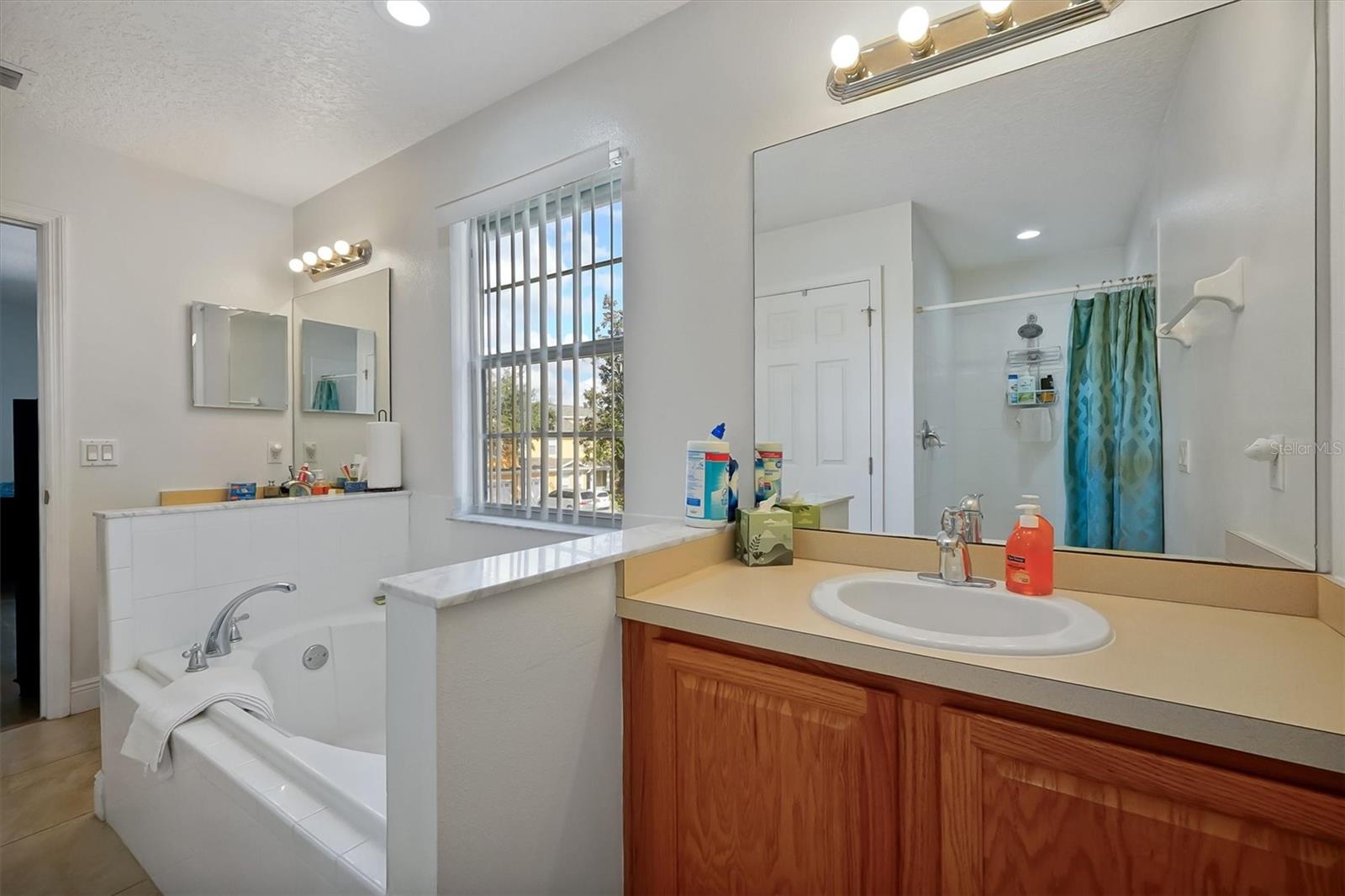 Image 21 of 44 For 4991 Alita Terrace