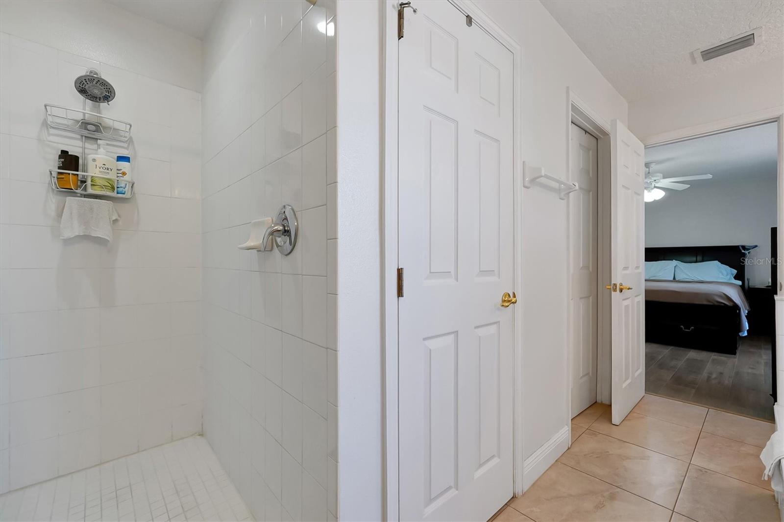 Image 22 of 44 For 4991 Alita Terrace