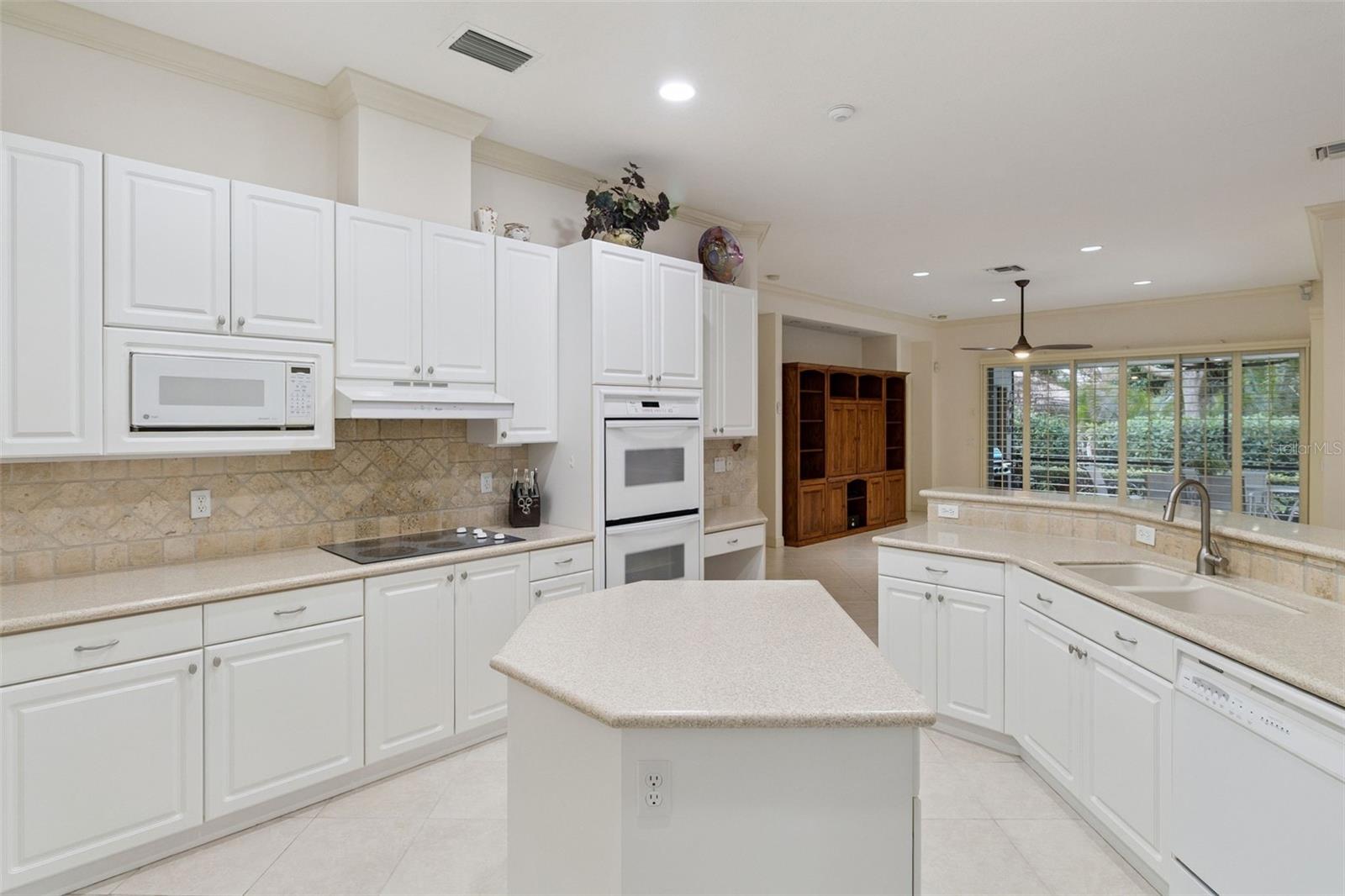 Image 10 of 48 For 129 Mystic Lane