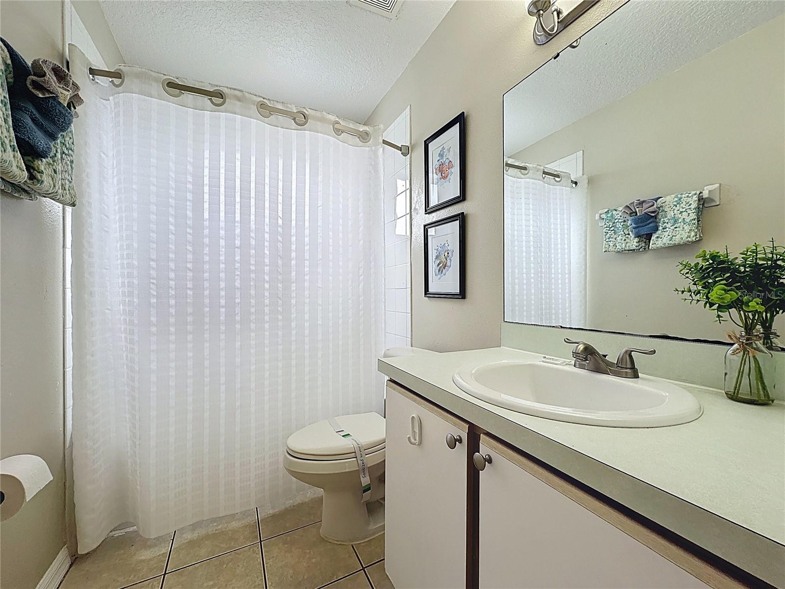 Image 19 of 36 For 8716 Rain Forest Place D