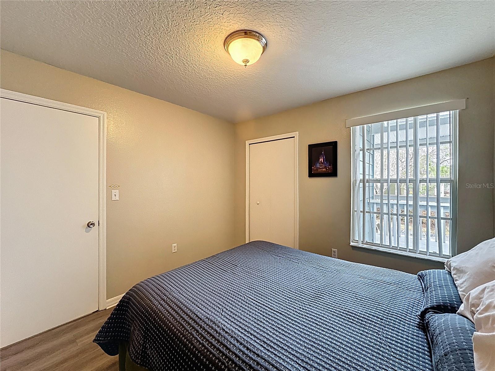 Image 26 of 36 For 8716 Rain Forest Place D