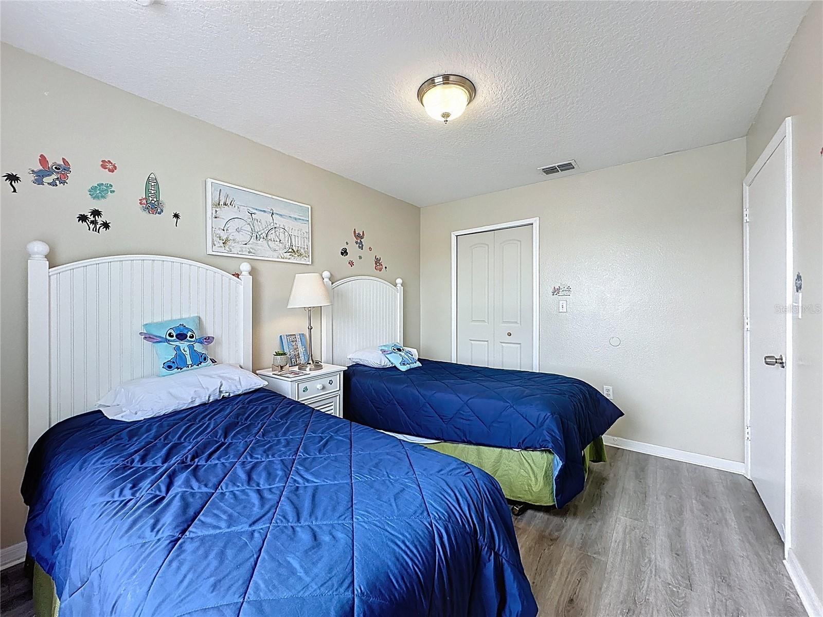 Image 30 of 36 For 8716 Rain Forest Place D