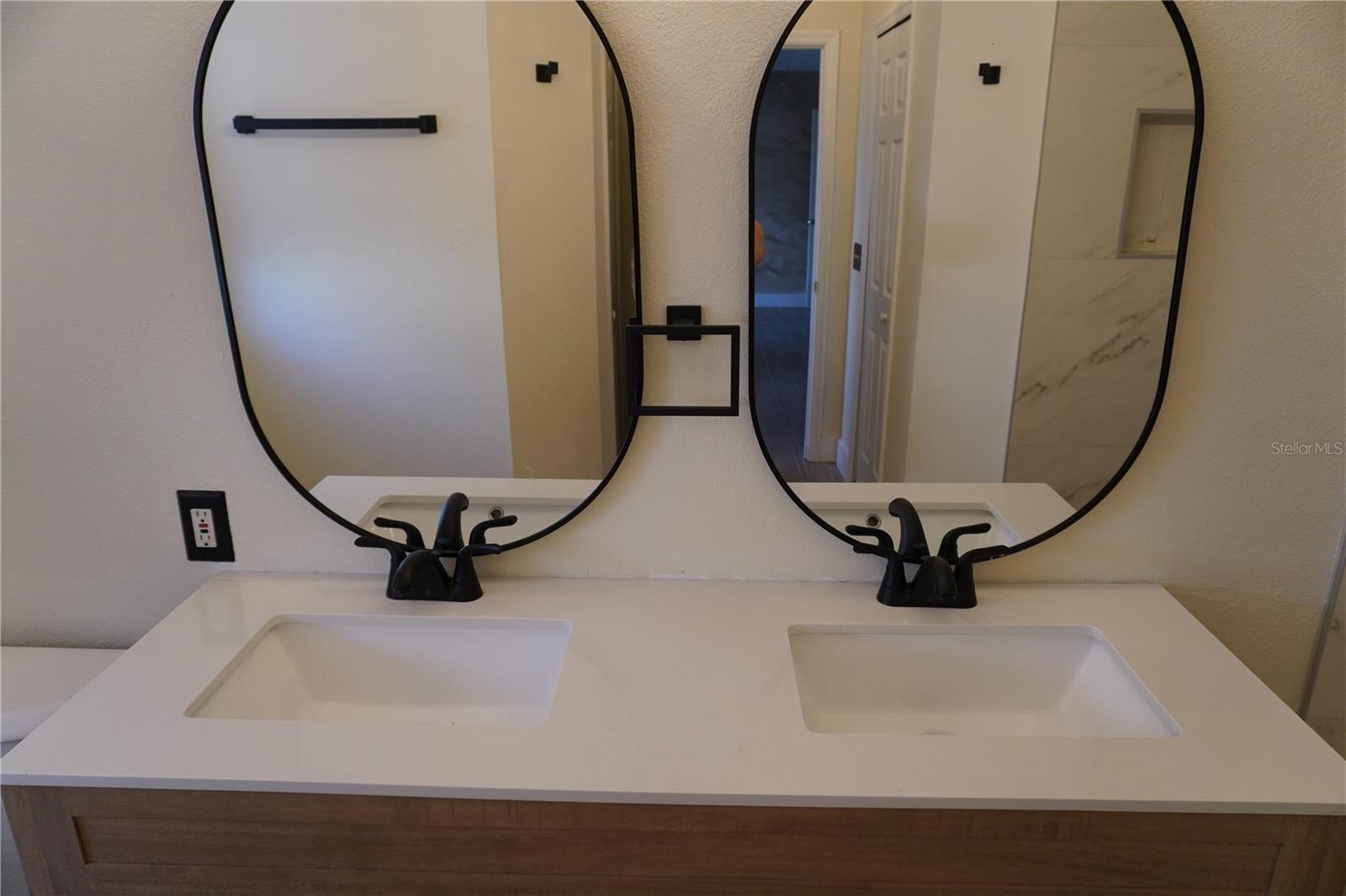 Image 10 of 26 For 740 Pine Cone Drive