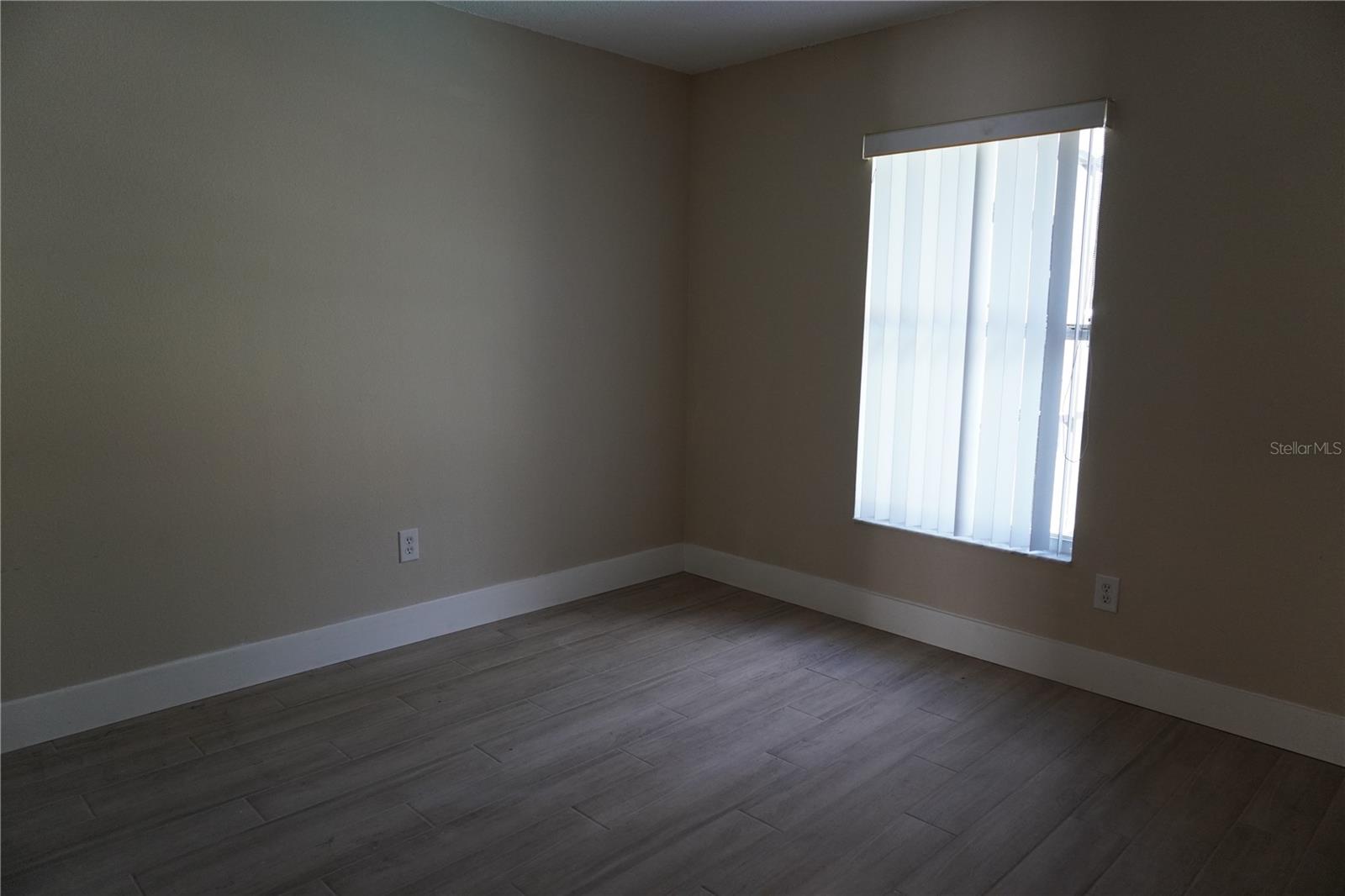 Image 15 of 26 For 740 Pine Cone Drive