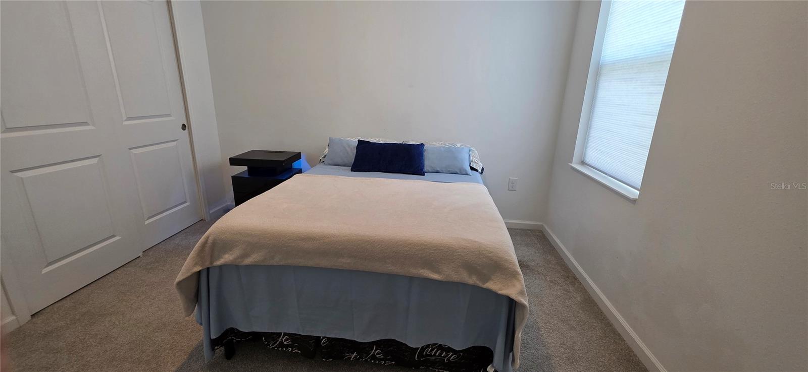 Image 14 of 27 For 299 Bottle Brush Drive