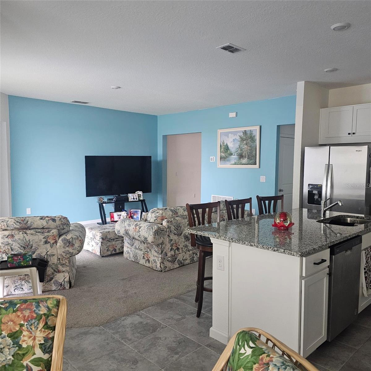 Image 4 of 27 For 299 Bottle Brush Drive