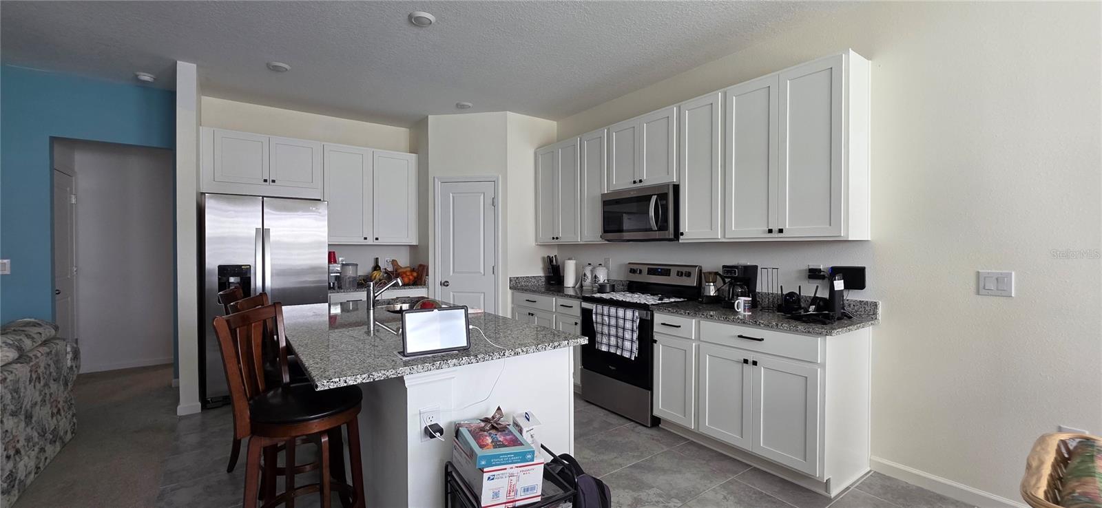 Image 8 of 27 For 299 Bottle Brush Drive