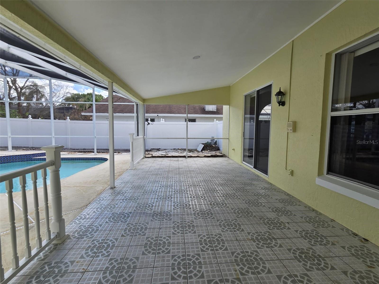 Image 26 of 37 For 1011 California Creek Drive