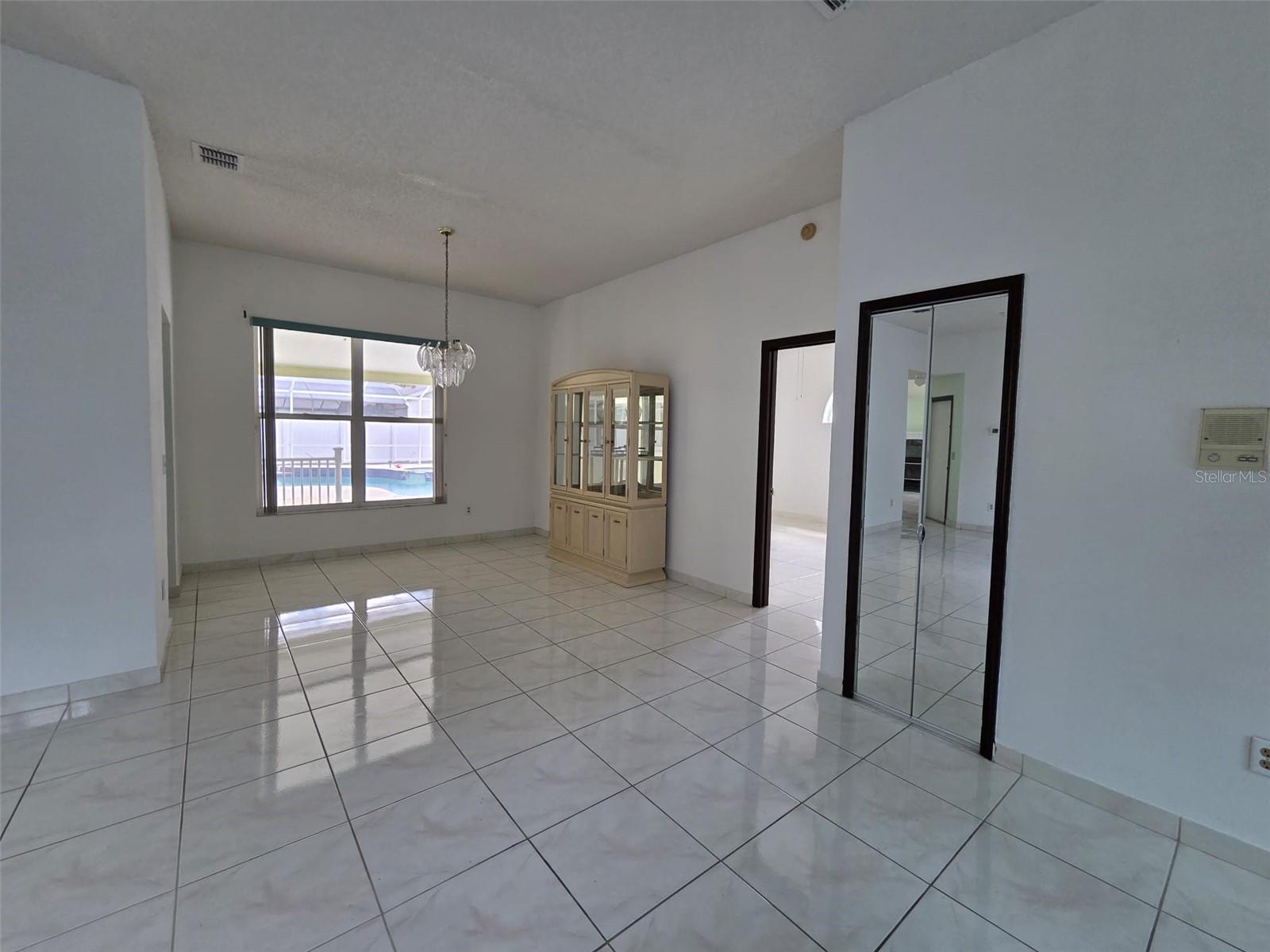 Image 4 of 37 For 1011 California Creek Drive