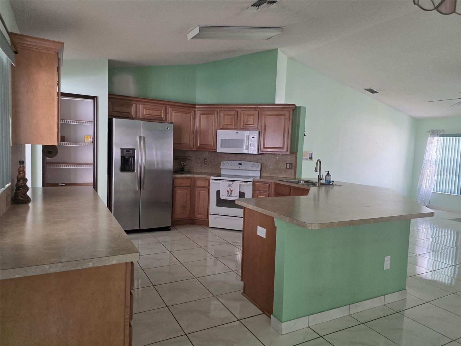 Image 6 of 37 For 1011 California Creek Drive