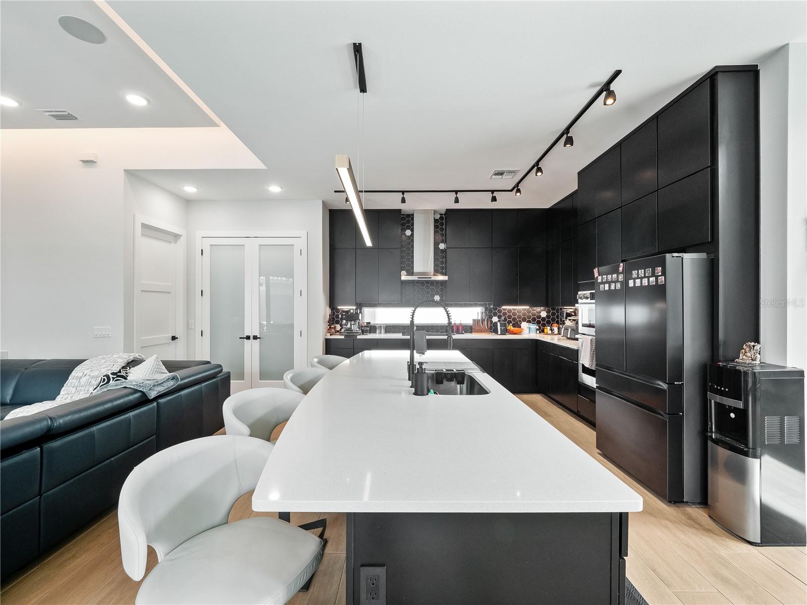 Image 15 of 43 For 239 Hampton Loop