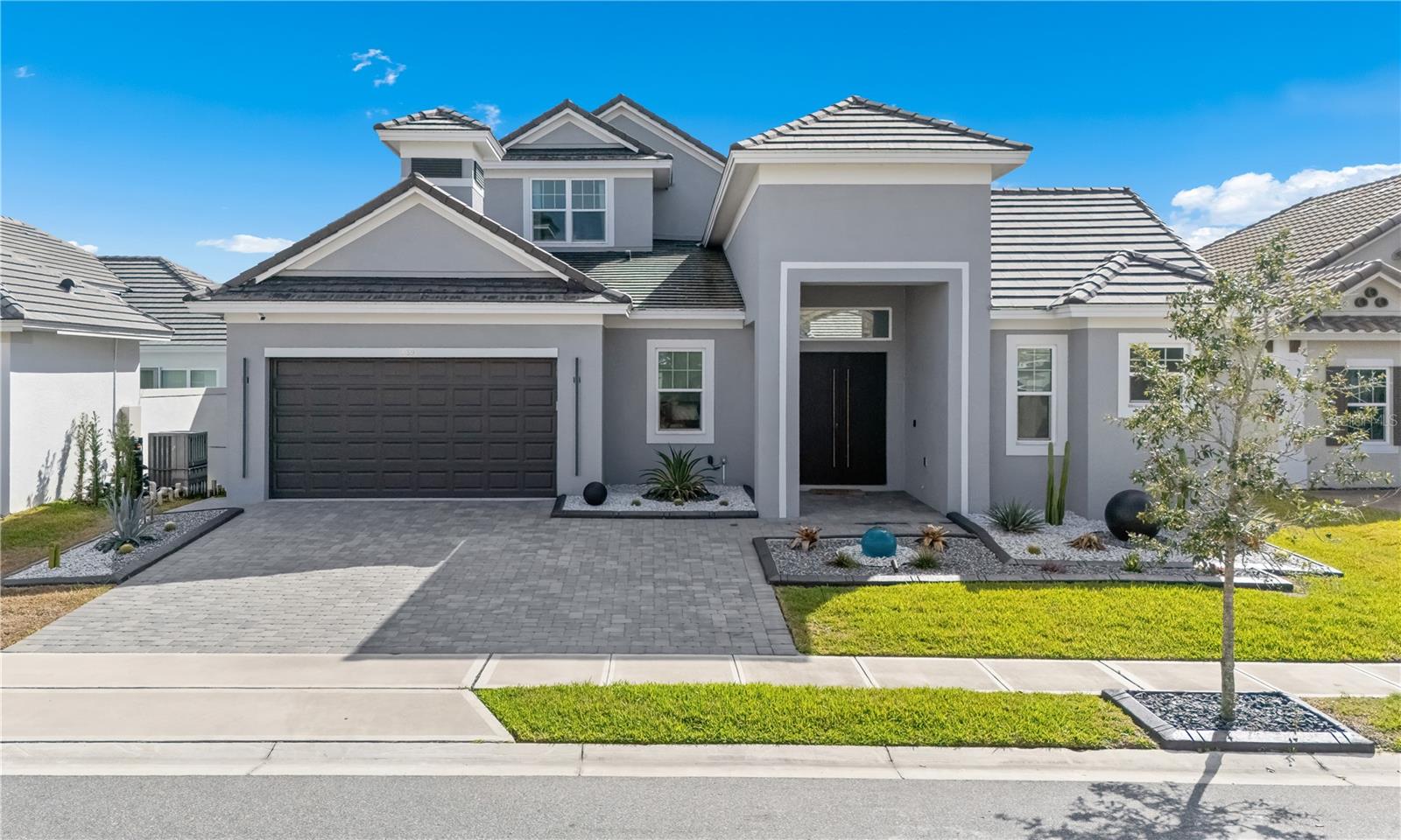 Image 3 of 43 For 239 Hampton Loop