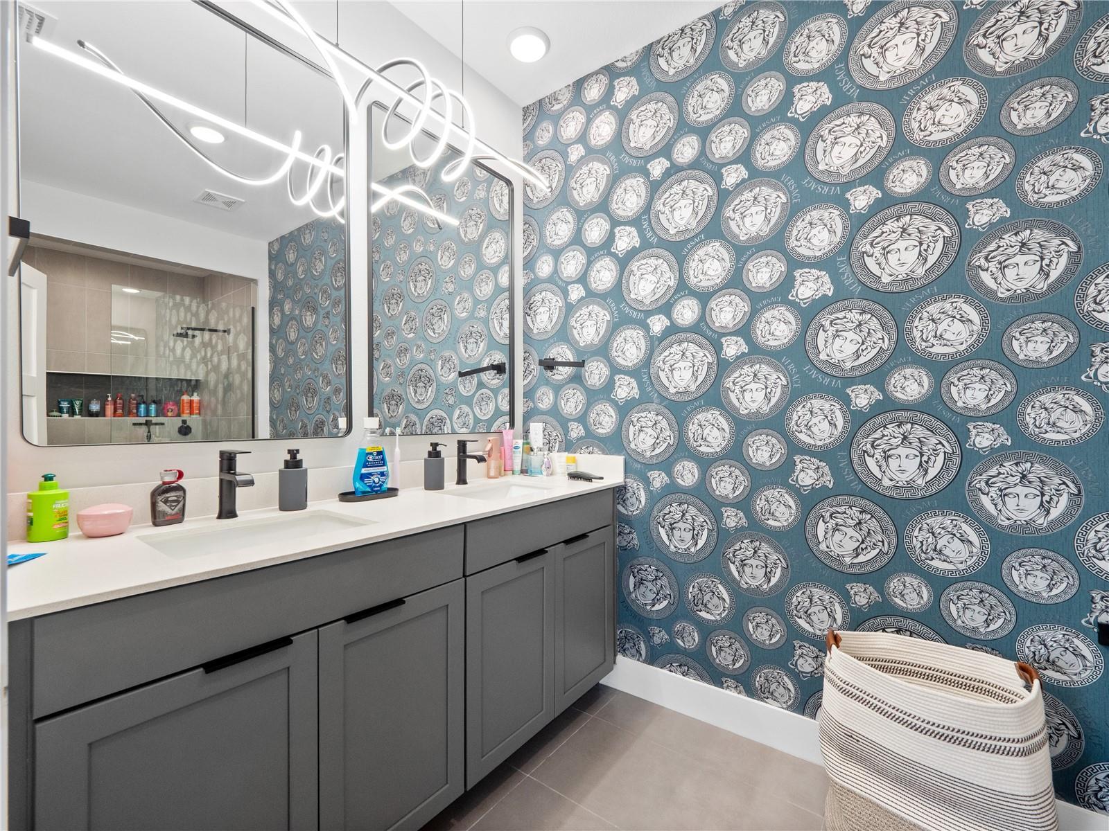 Image 34 of 43 For 239 Hampton Loop