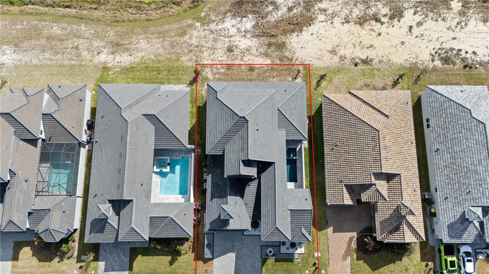 Image 38 of 43 For 239 Hampton Loop