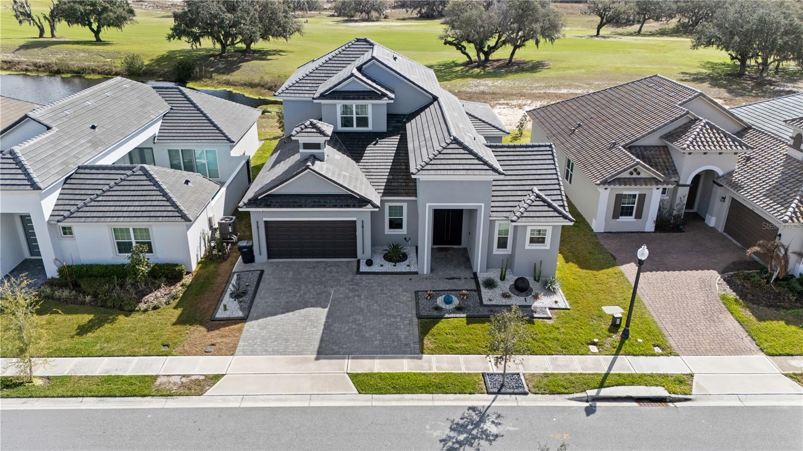 Image 40 of 43 For 239 Hampton Loop