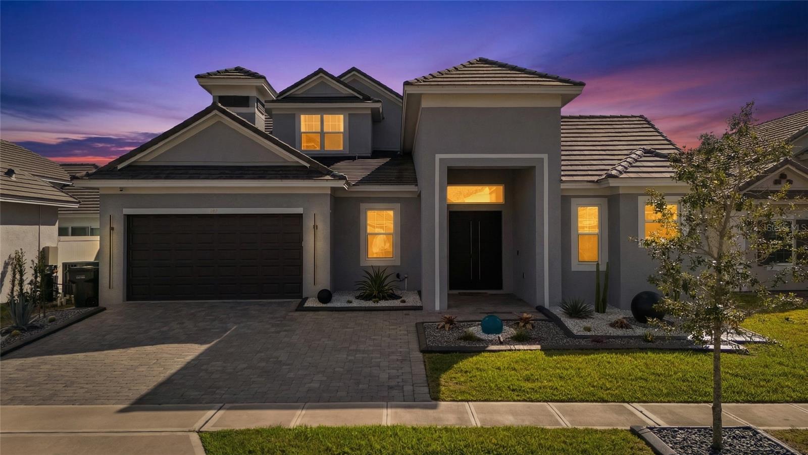 Image 41 of 43 For 239 Hampton Loop