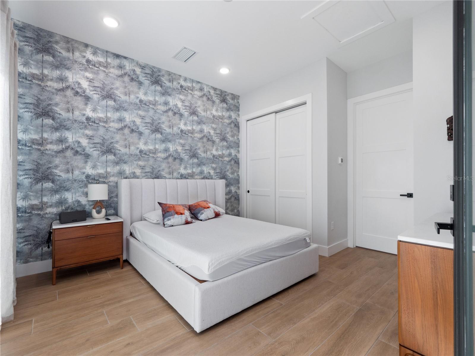 Image 8 of 43 For 239 Hampton Loop