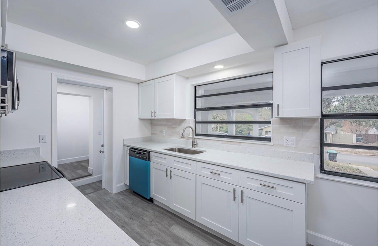 Image 13 of 31 For 1709 Lake Lorine Drive