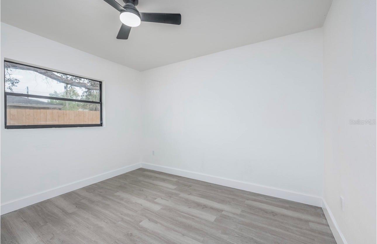 Image 15 of 31 For 1709 Lake Lorine Drive