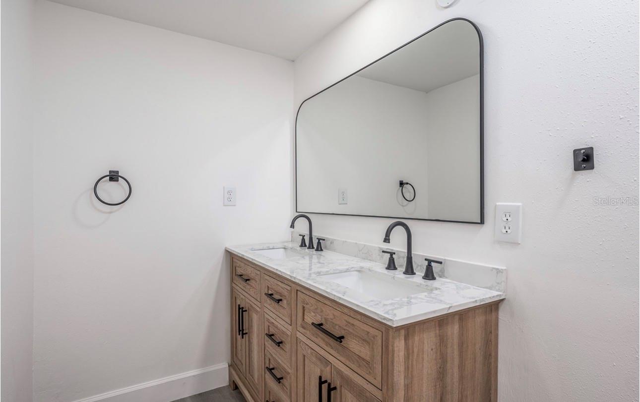 Image 18 of 31 For 1709 Lake Lorine Drive