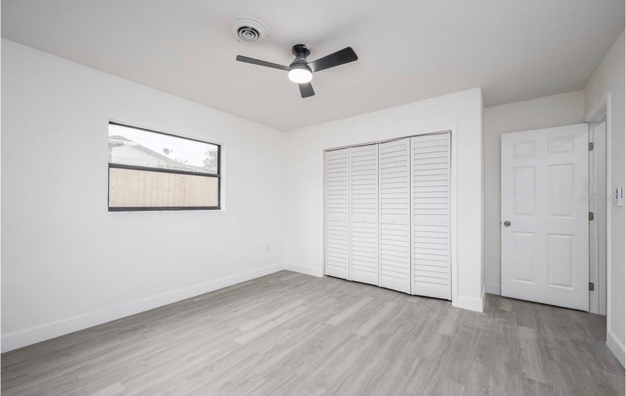 Image 23 of 31 For 1709 Lake Lorine Drive