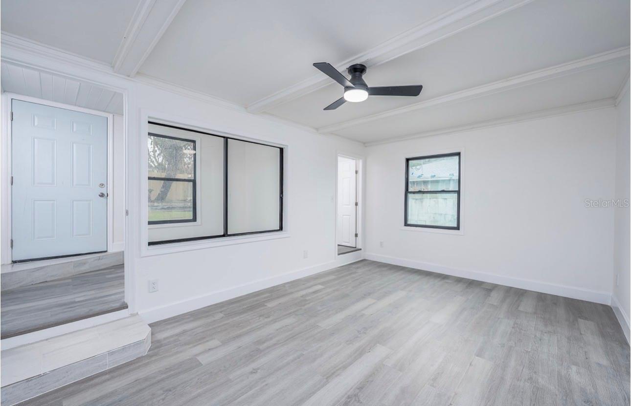 Image 24 of 31 For 1709 Lake Lorine Drive