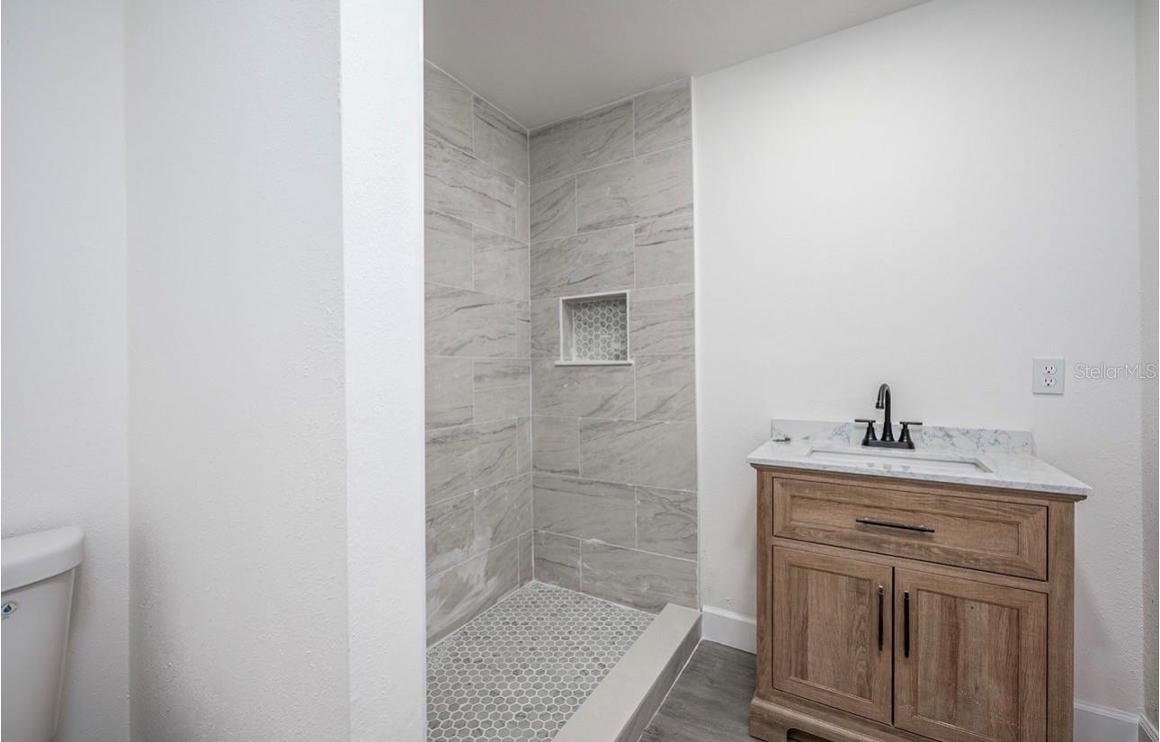 Image 26 of 31 For 1709 Lake Lorine Drive