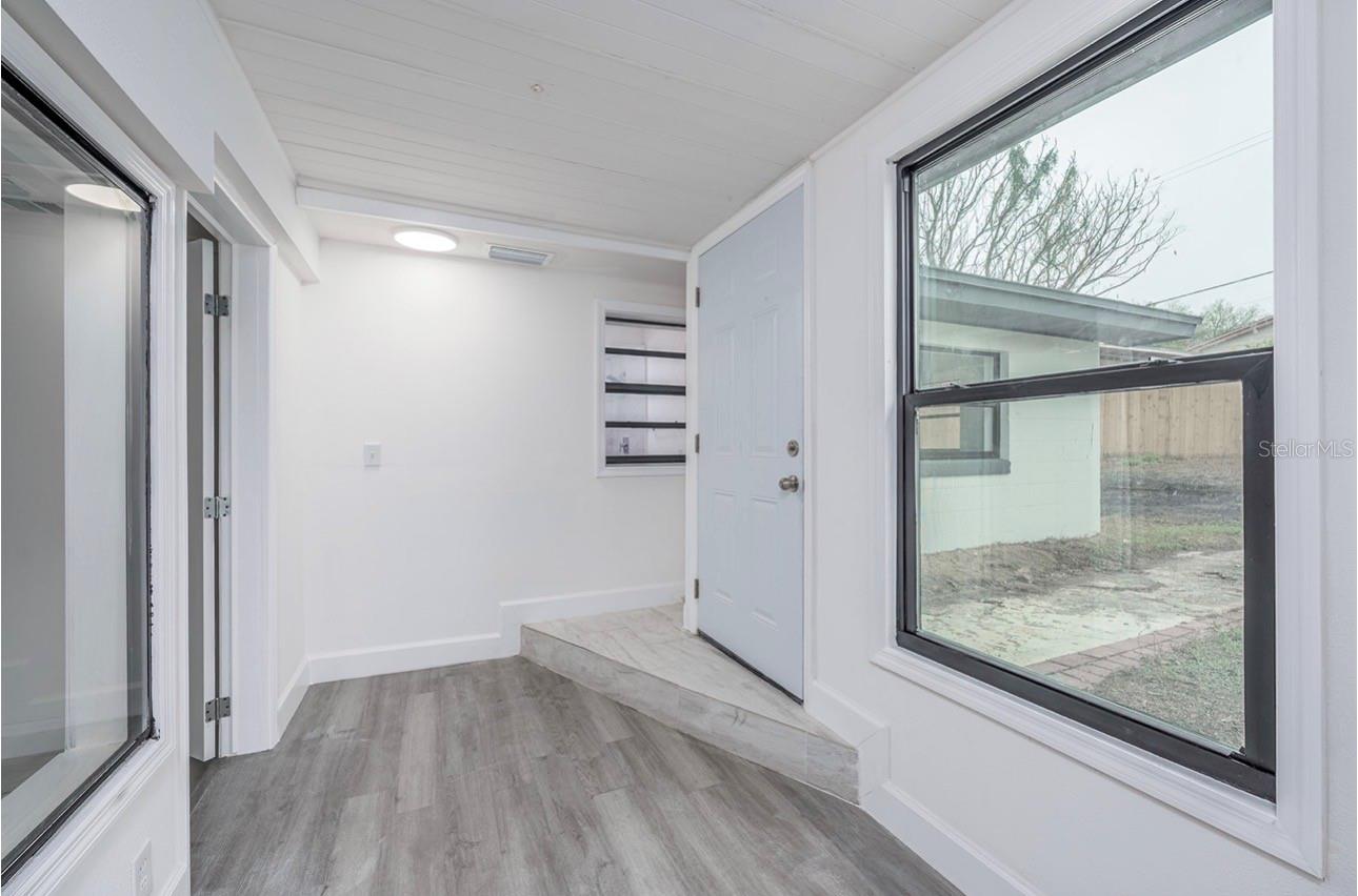 Image 28 of 31 For 1709 Lake Lorine Drive