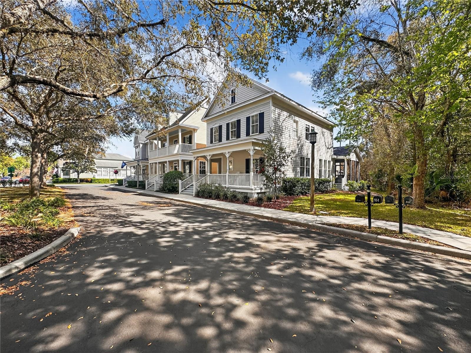 Image 4 of 59 For 916 Towhee Court